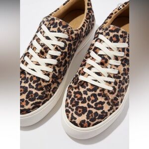 American Eagle Leopard Pattern Casual Sneakers Size 8
